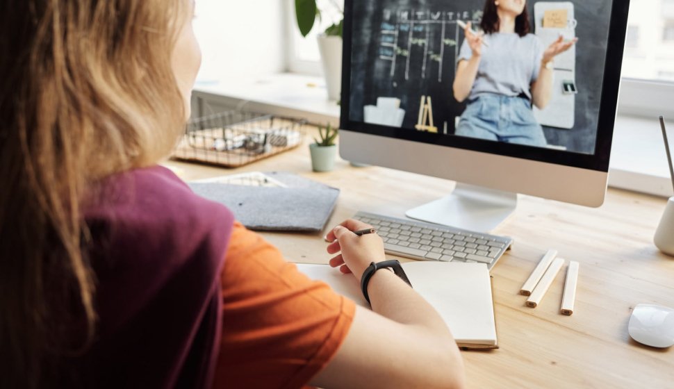 Testimonial single page top image